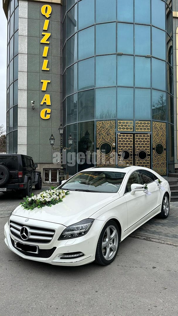 cls mercedes coupe bey gelin masini